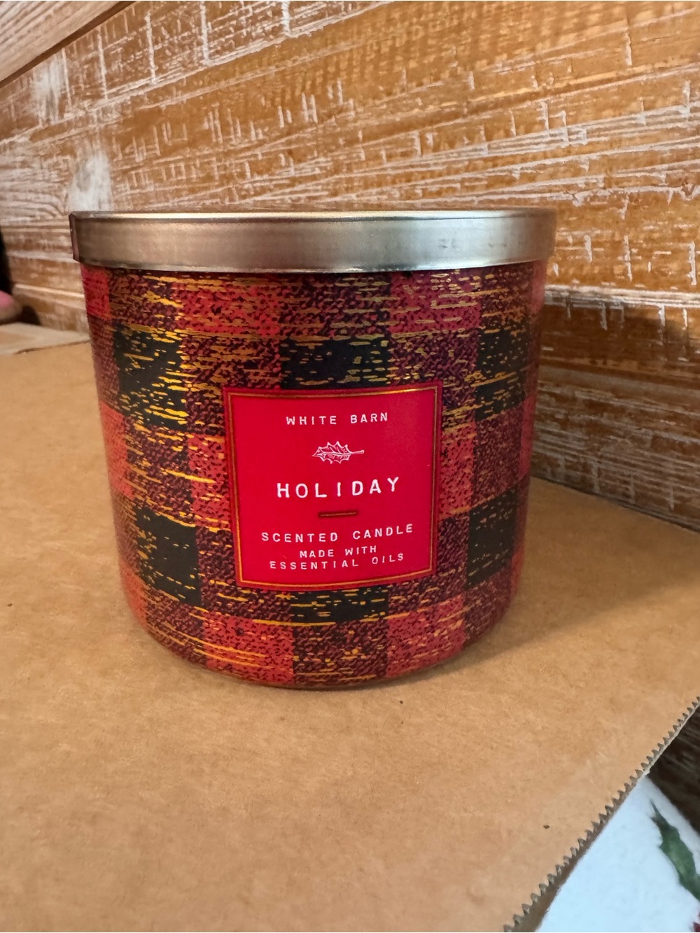 White Barn Holiday Candle - Red Black Plaid with Gold Lid